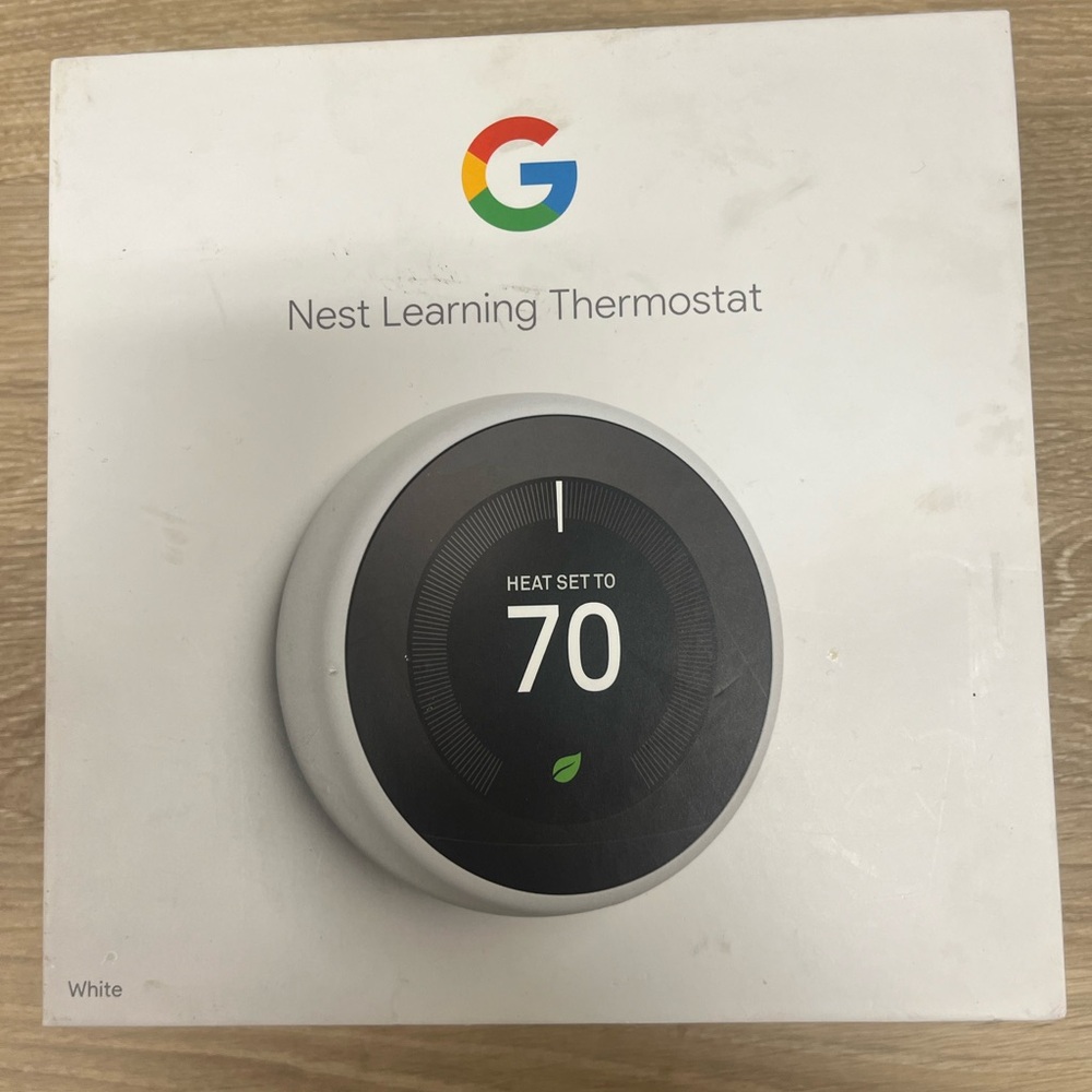 New Unused Nest Learning Thermostat - 3rd Generation Stainless Steel T3007es